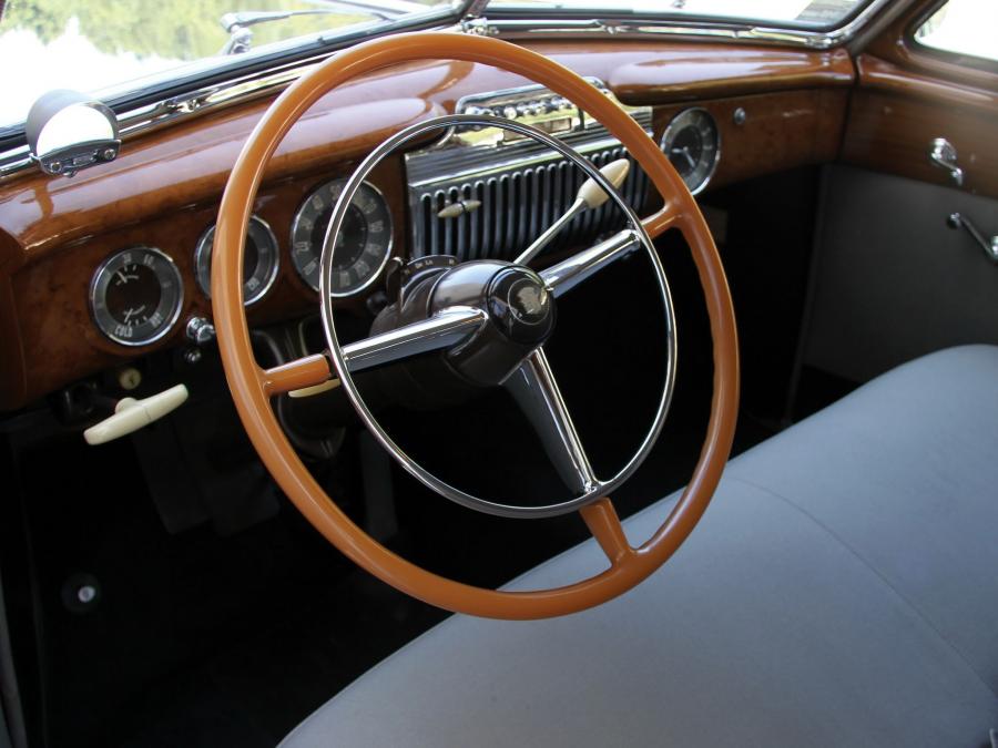  Cadillac Series 62 Club Coupe 1946 года  (фото 2 из 10)